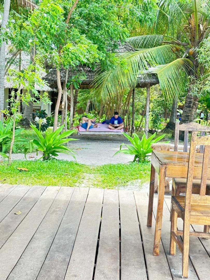 Juani Beach Bungalows Kilindoni Eksteriør billede